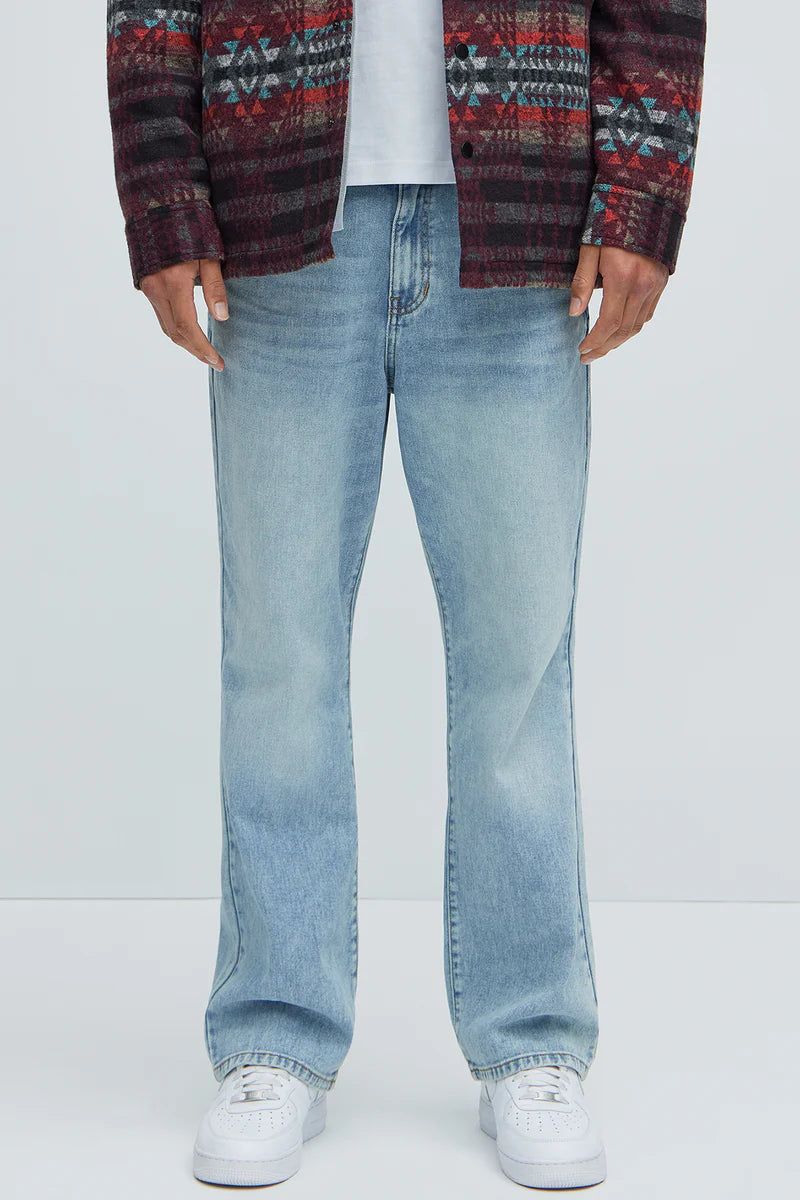 Bellevue Straight Jeans - Light Blue Wash