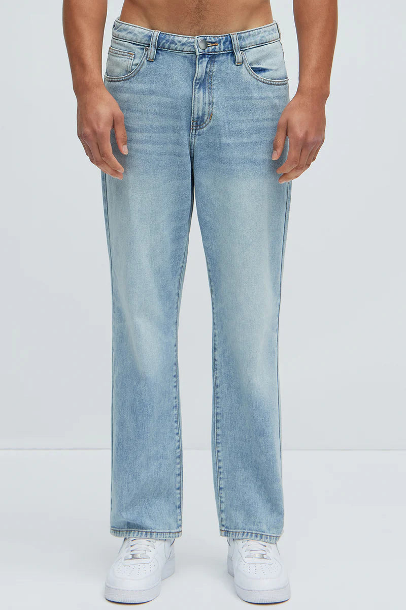 Bellevue Straight Jeans - Light Blue Wash